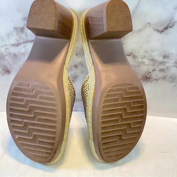 6 for$20♥️Siketu sz 40. Beautiful and in EUC. Arch support pads included - Picture 11 of 13